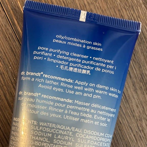 Dr Brandt Pores No More Pore Purifying Cleanser - Picture 3 of 4